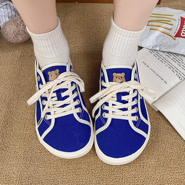 Designer Canvas Shoes Women Low Top Sneakers Wide Toe Lace Up Trainers Shoes 2024 Girls Red Blue Sneakers Girls Tenis Plimsolls